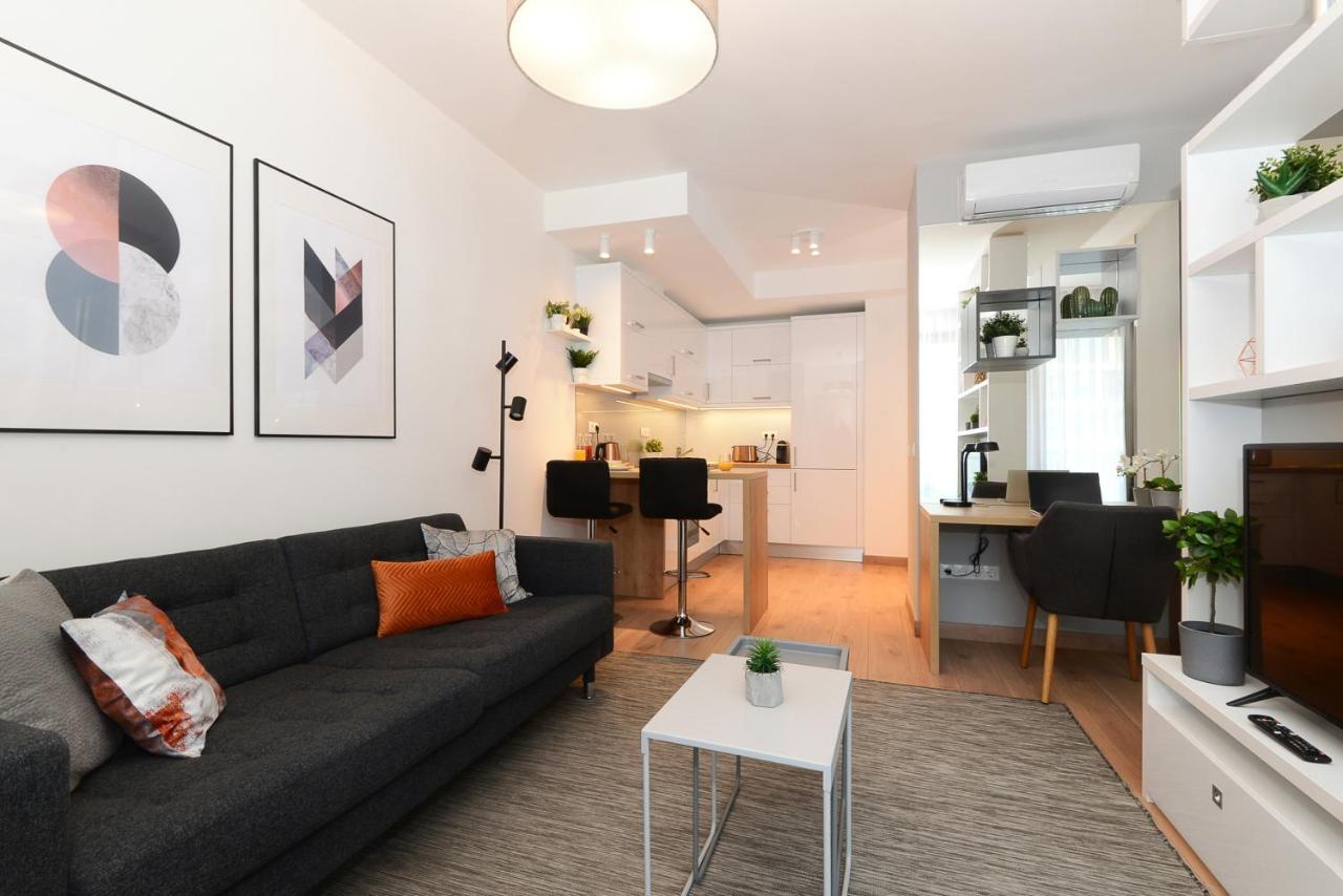 Silver Home Apartments บูดาเปสต์ ภายนอก รูปภาพ